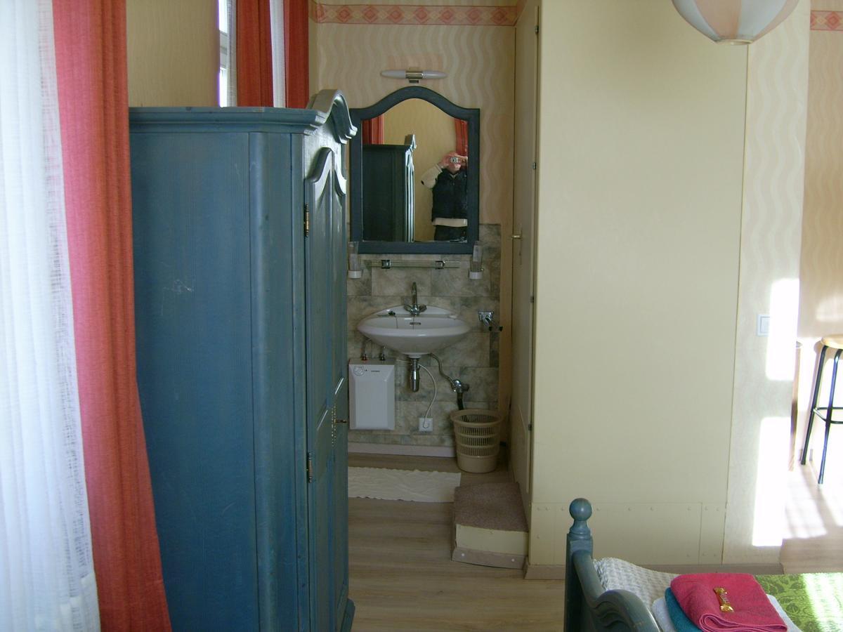 Gasthaus Zur Traube Hatzenport Номер фото