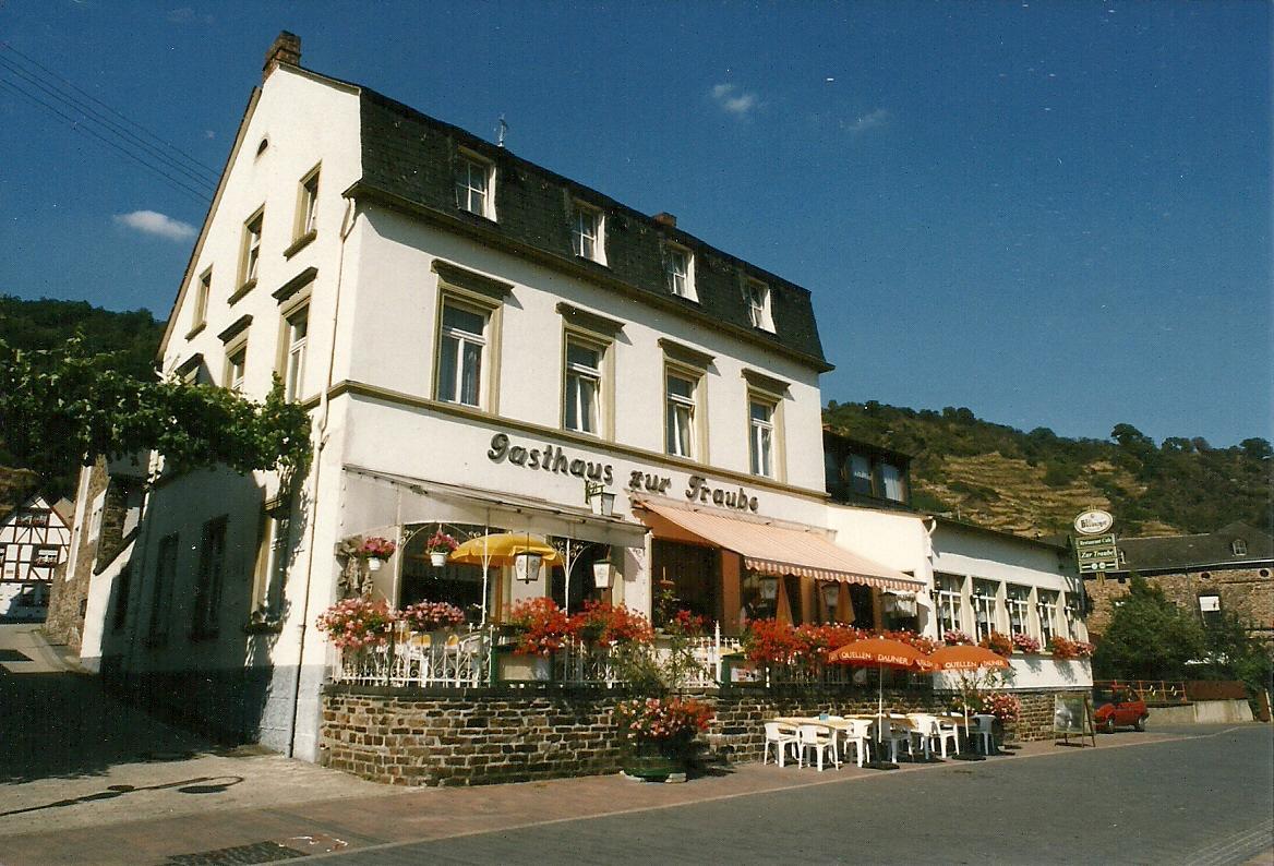 Gasthaus Zur Traube Hatzenport Экстерьер фото