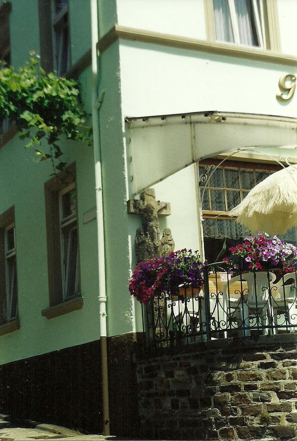 Gasthaus Zur Traube Hatzenport Экстерьер фото