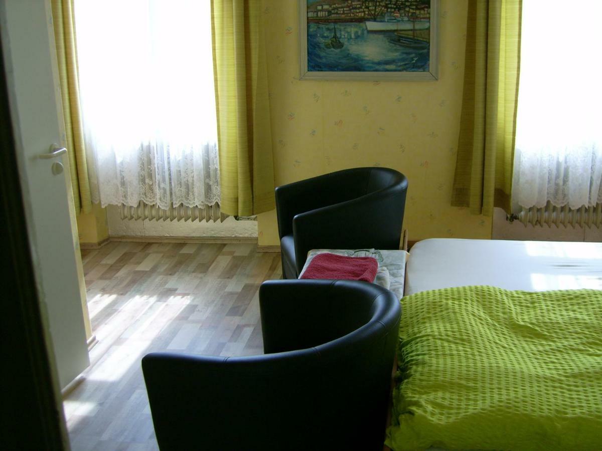 Gasthaus Zur Traube Hatzenport Экстерьер фото